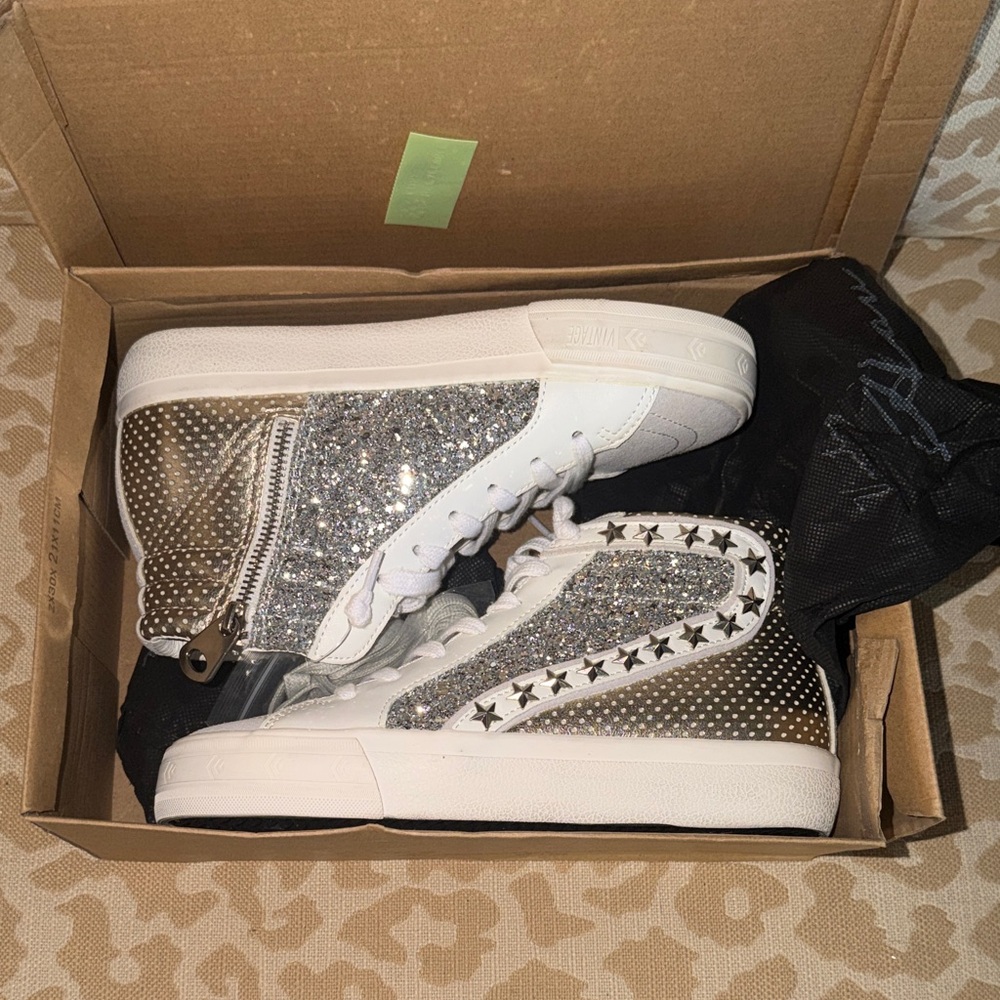 Vintage Silver Glitter Star Sneakers